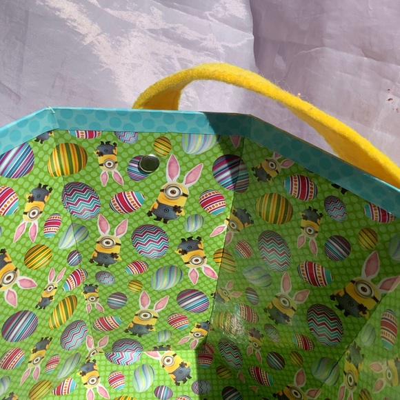 Warner Bros. Looney Toons Grey Character Bugs Bunny Crew Socks - Picture 5 of 16